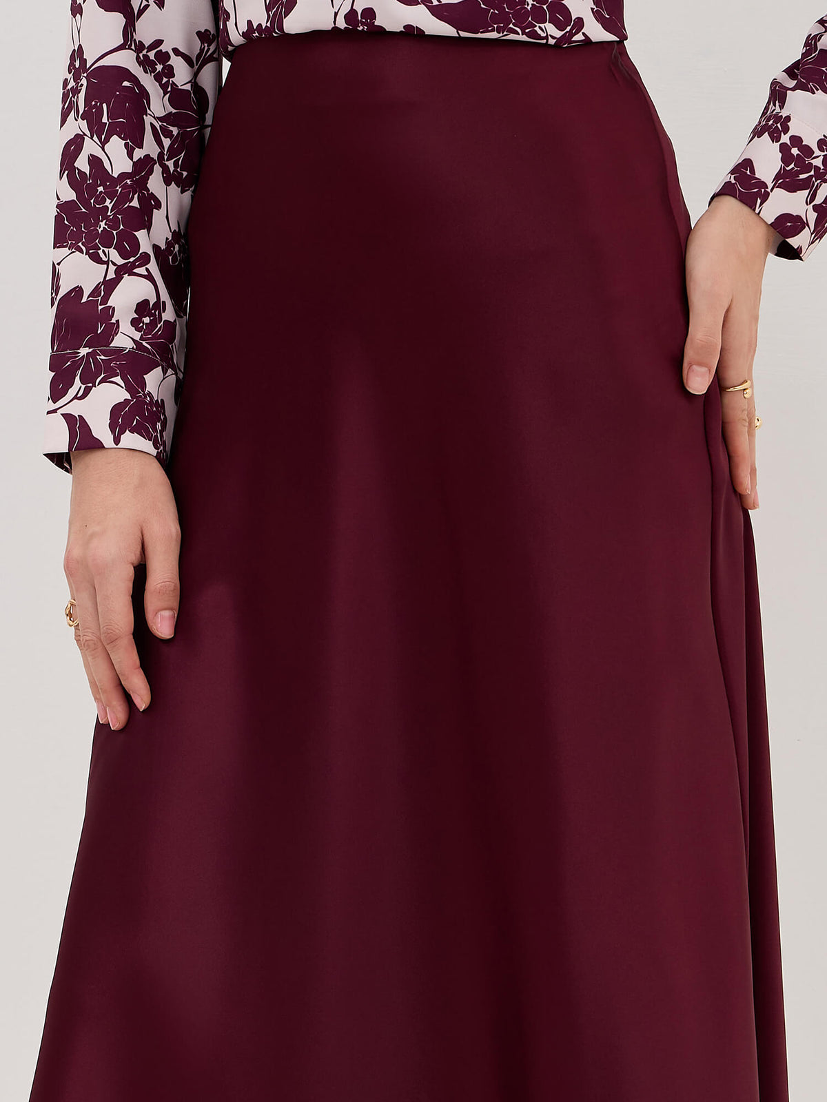 Raya Satin Skirt-Wine