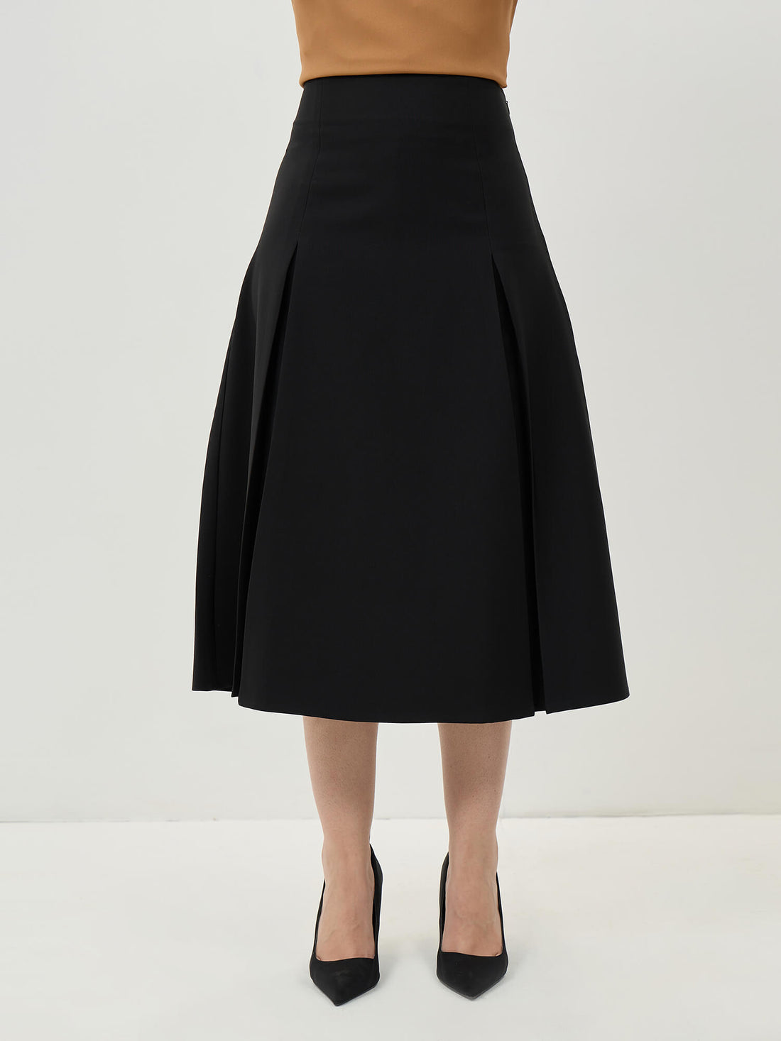 Rolvyn Pleated Flared Skirt-Black