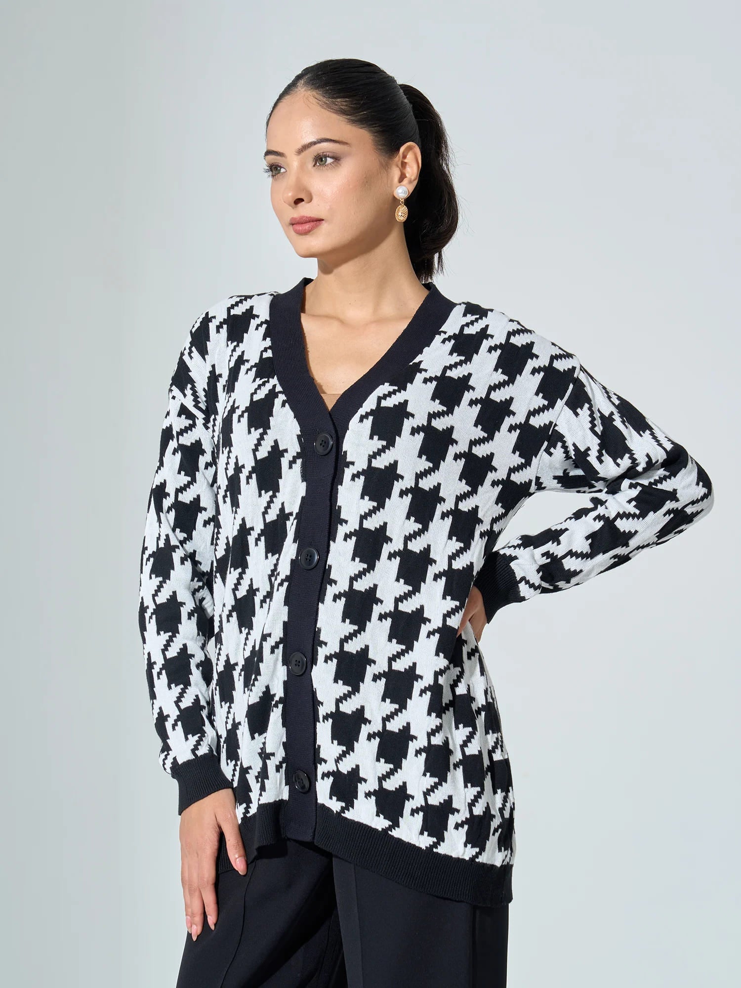 Bergen Houndstooth Knit Cardigan - Black &amp;/White