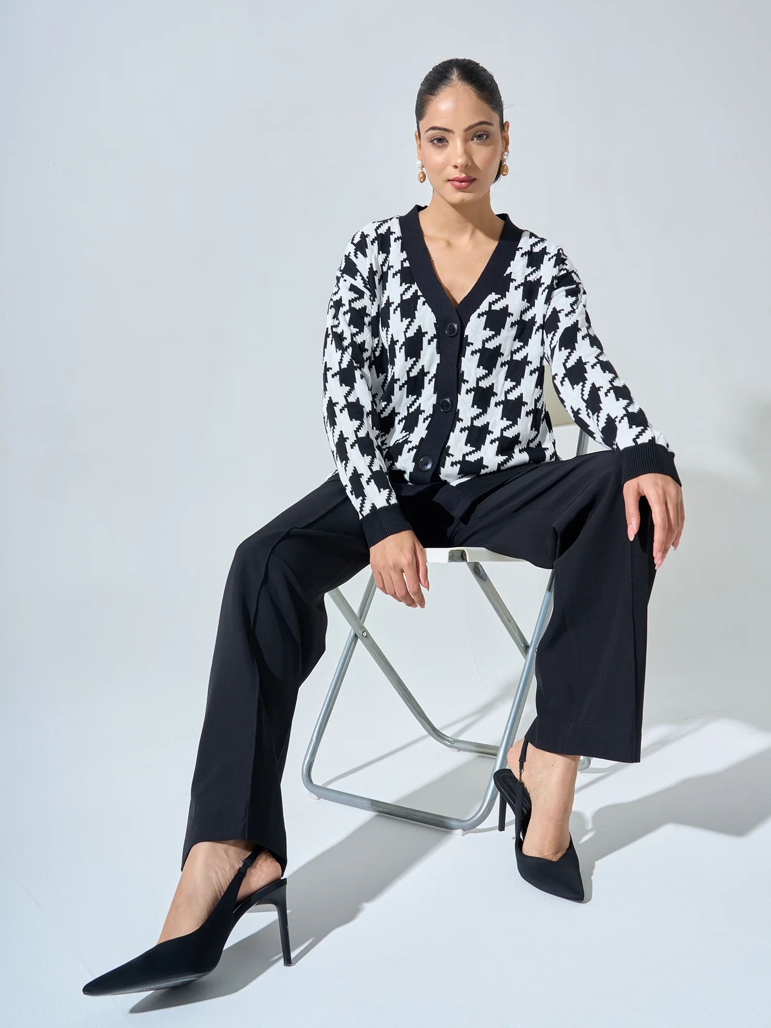 Bergen Houndstooth Knit Cardigan - Black &amp;/White