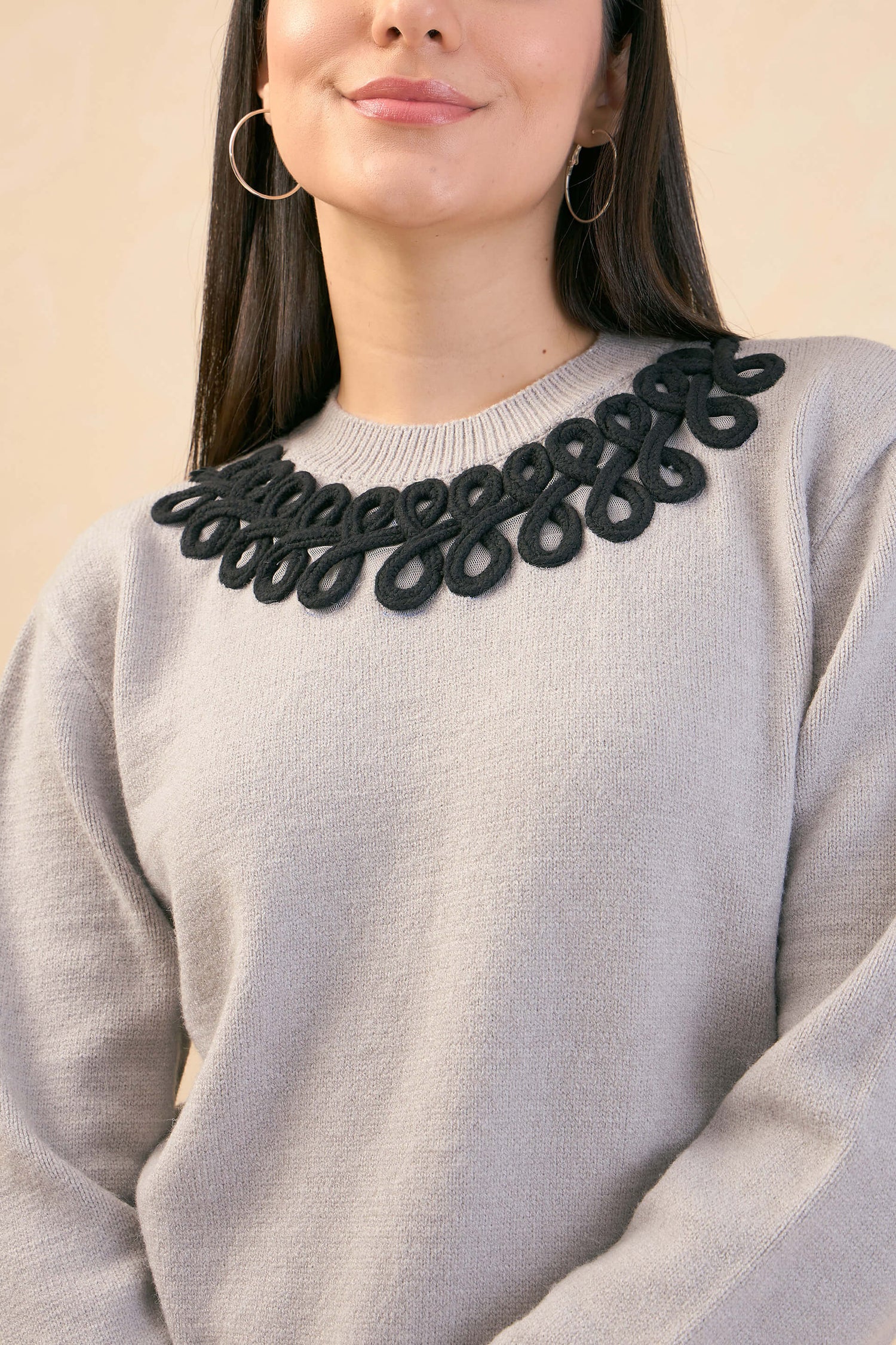 Dorothy Appliqué Sweater - Light Grey
