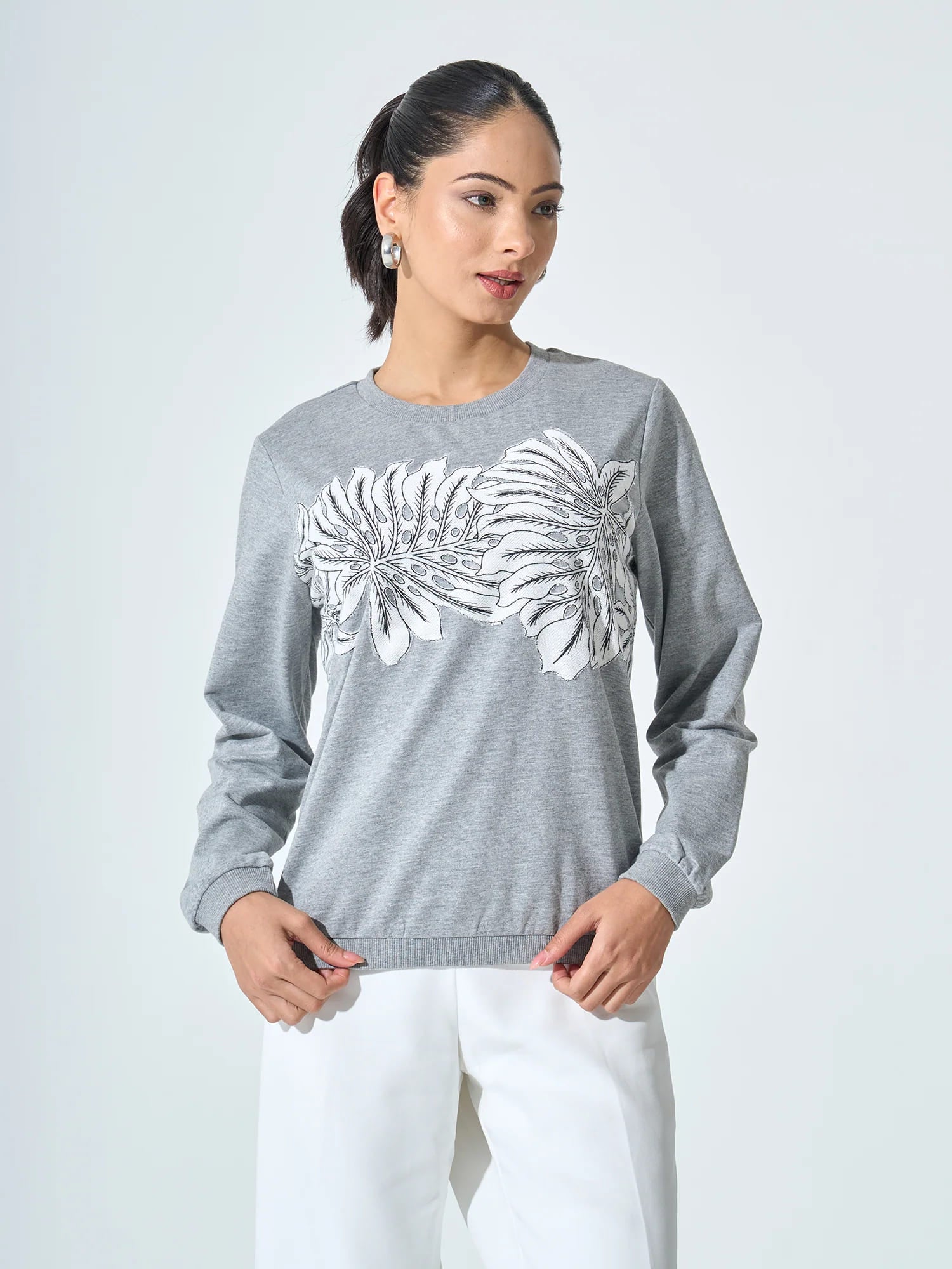 Ginny Appliqué  Sweater - Grey & White