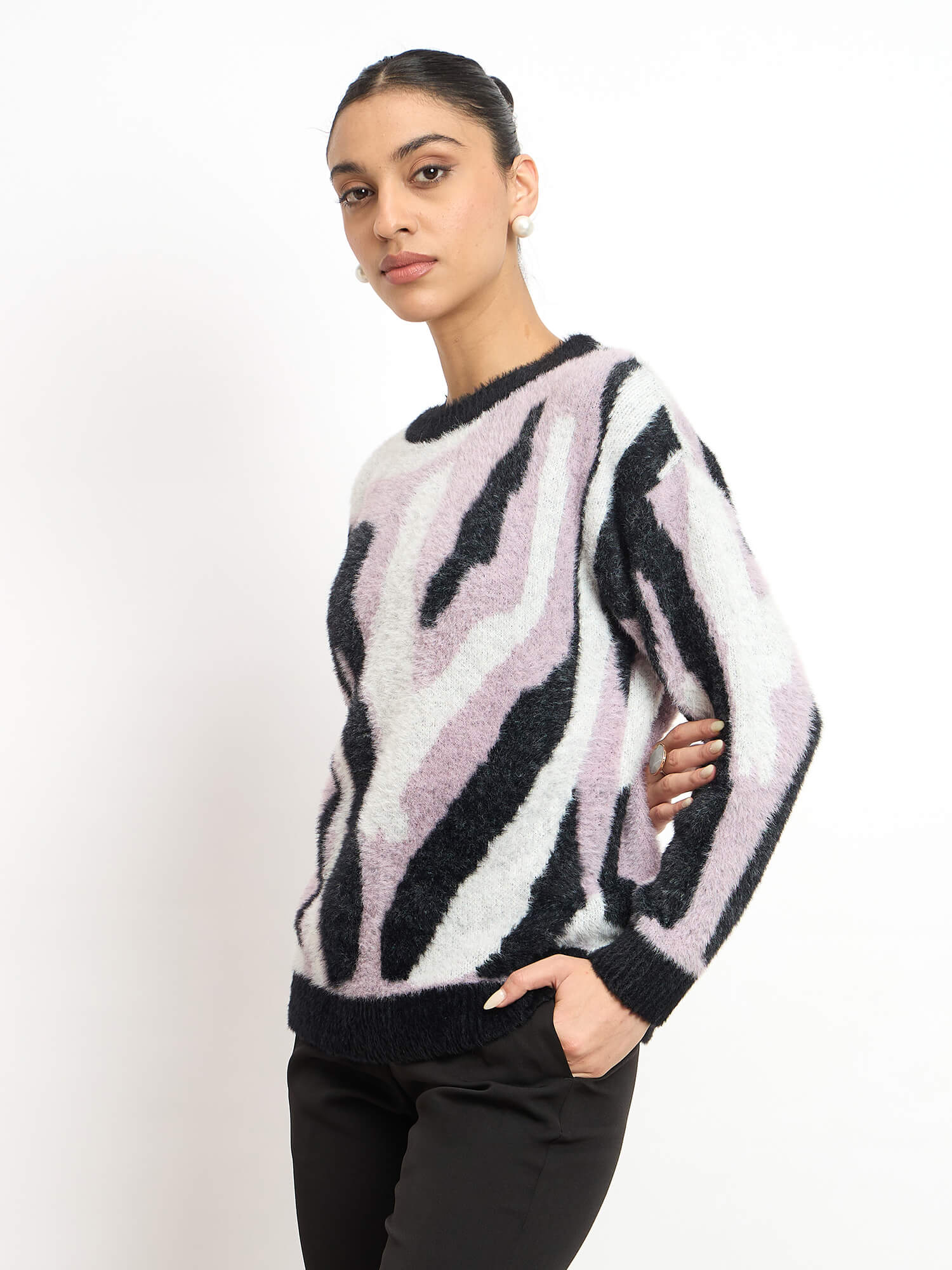 Rabby Crew Neck Sweater - Pink &amp; White