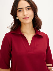 Woody Knit Collared V-neck Top-Maroon