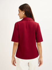 Woody Knit Collared V-neck Top-Maroon