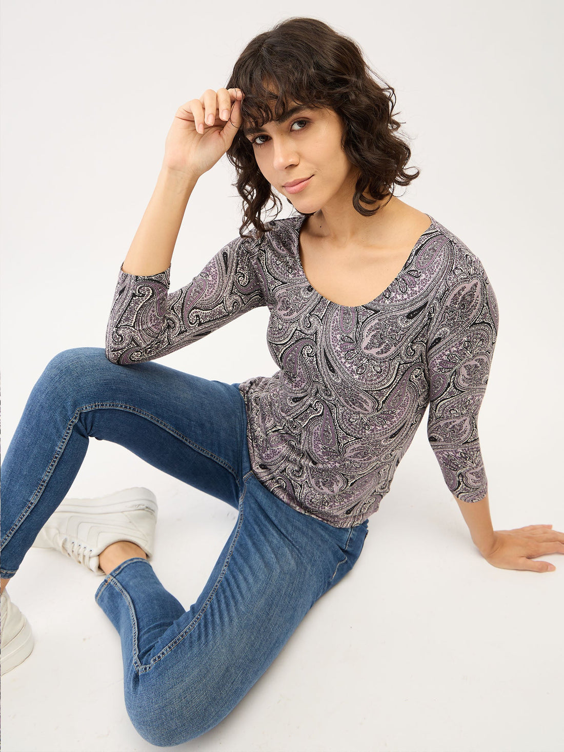 Tender Paisley Scoop Neck T-Shirt-Blue