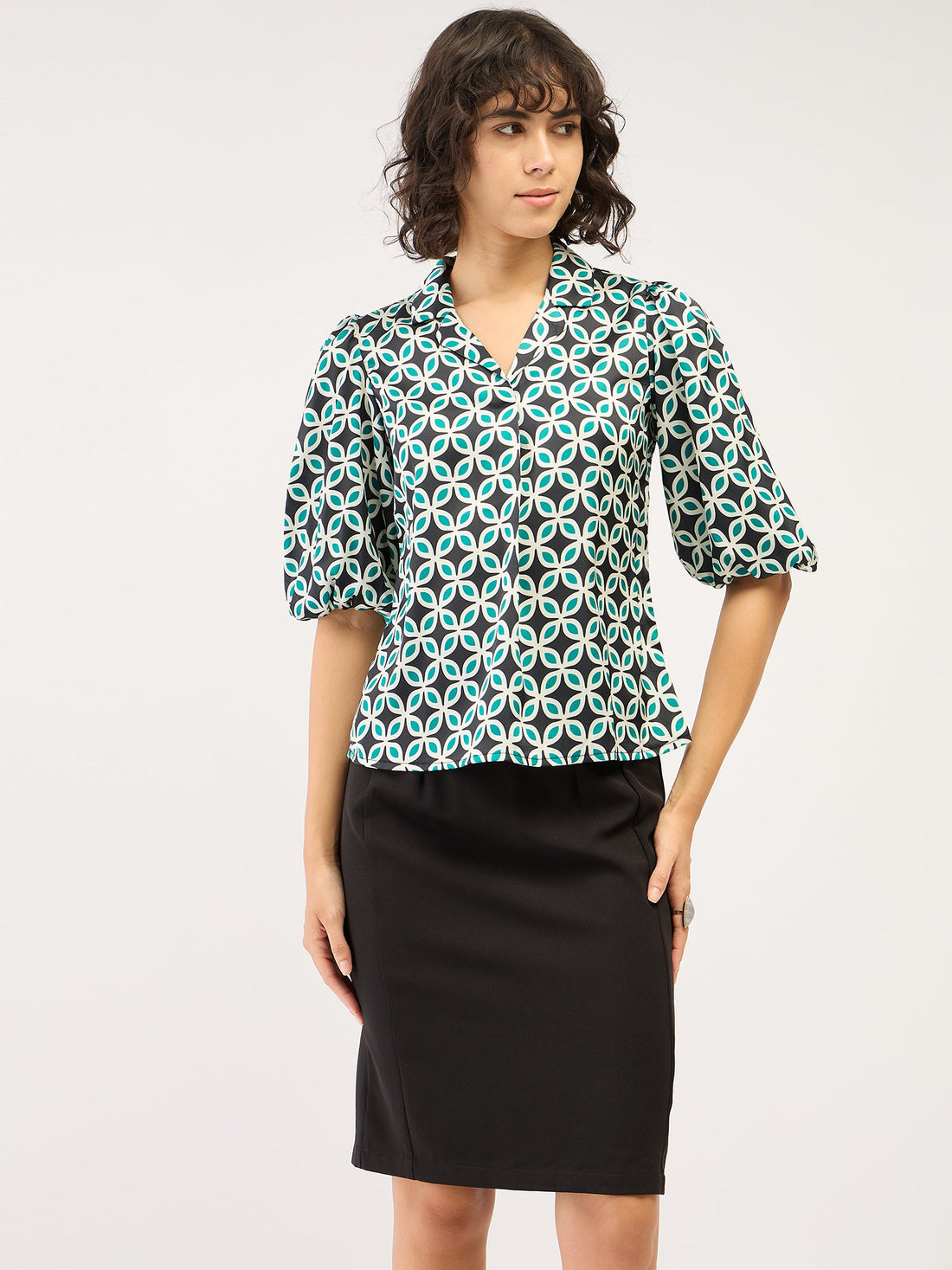 Arc Geometric Front Pleat Top - Multicolor
