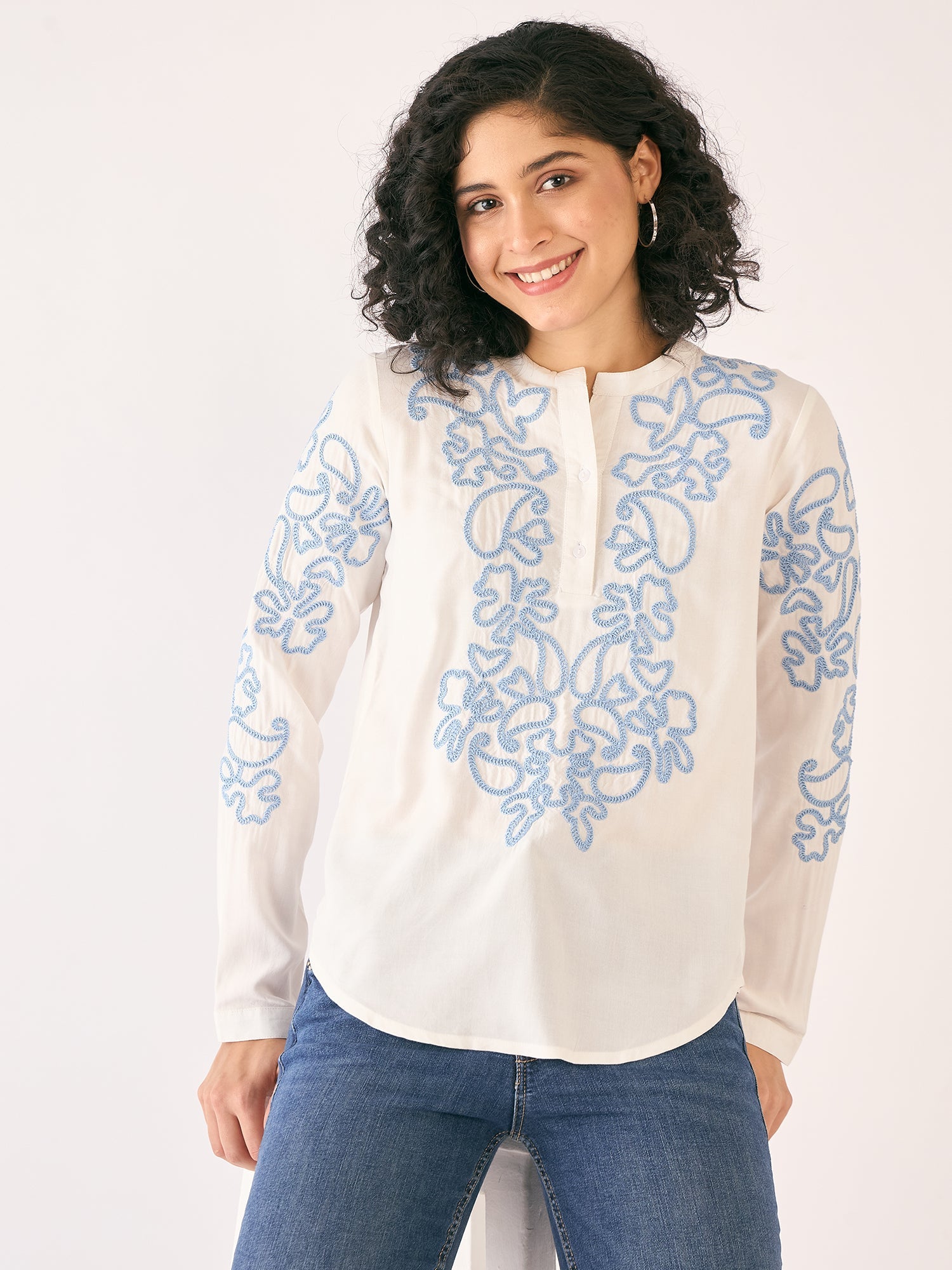 Lagoon Embroidered Band Collar Top-White/Blue