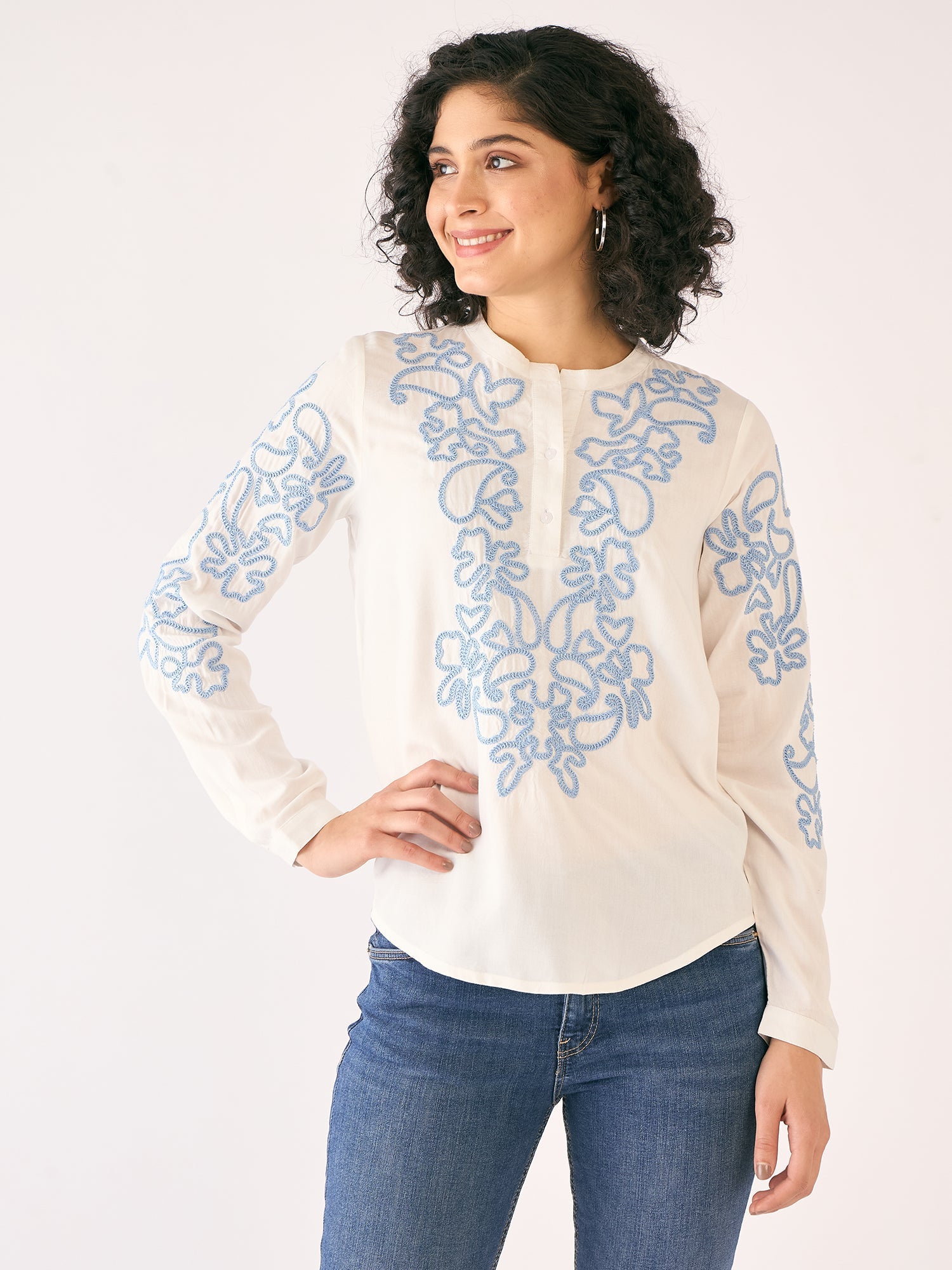 Lagoon Embroidered Band Collar Top-White/Blue