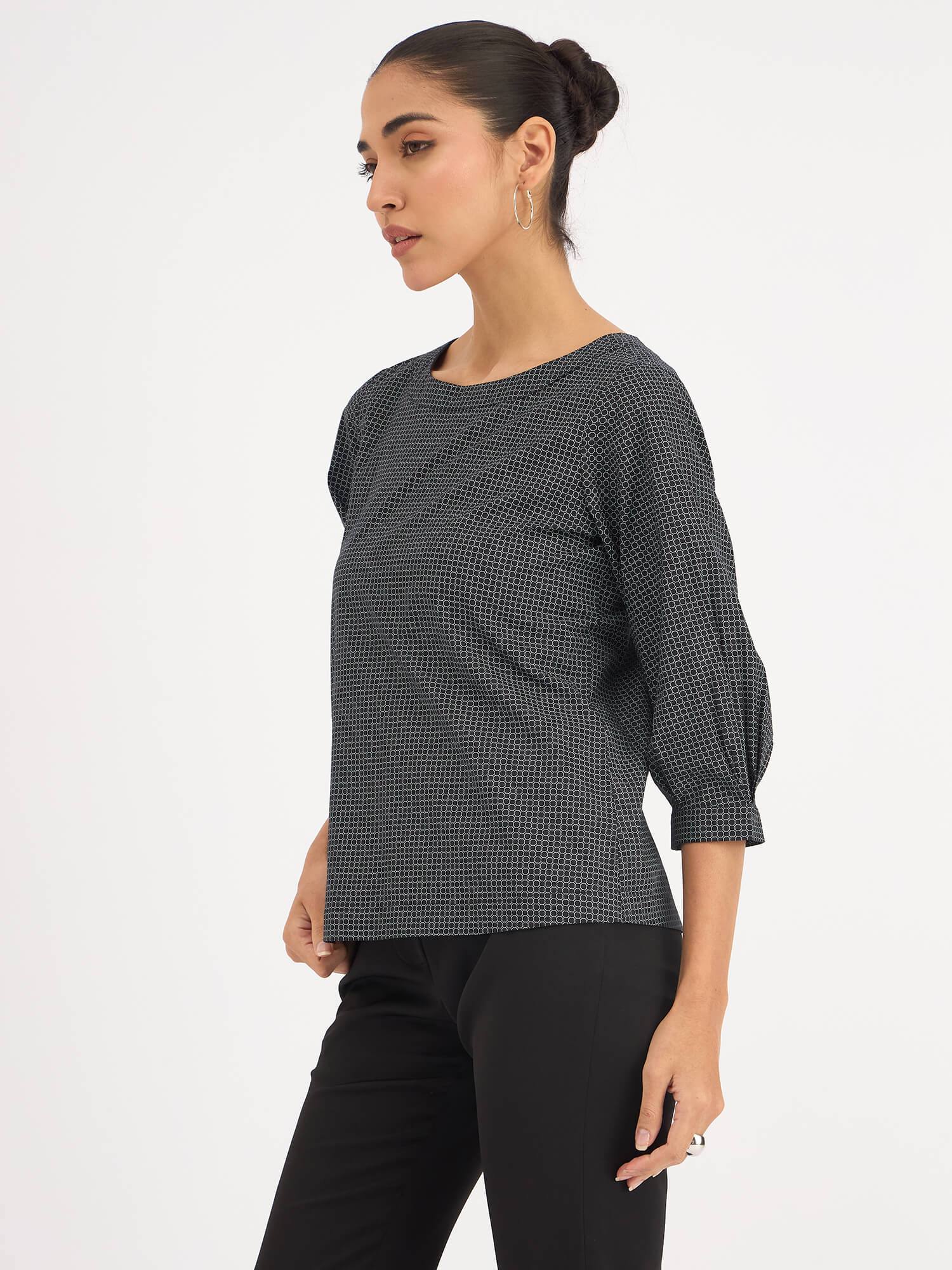 Nectarine Puffed Sleeves Top - Black Geo - SALT Attire