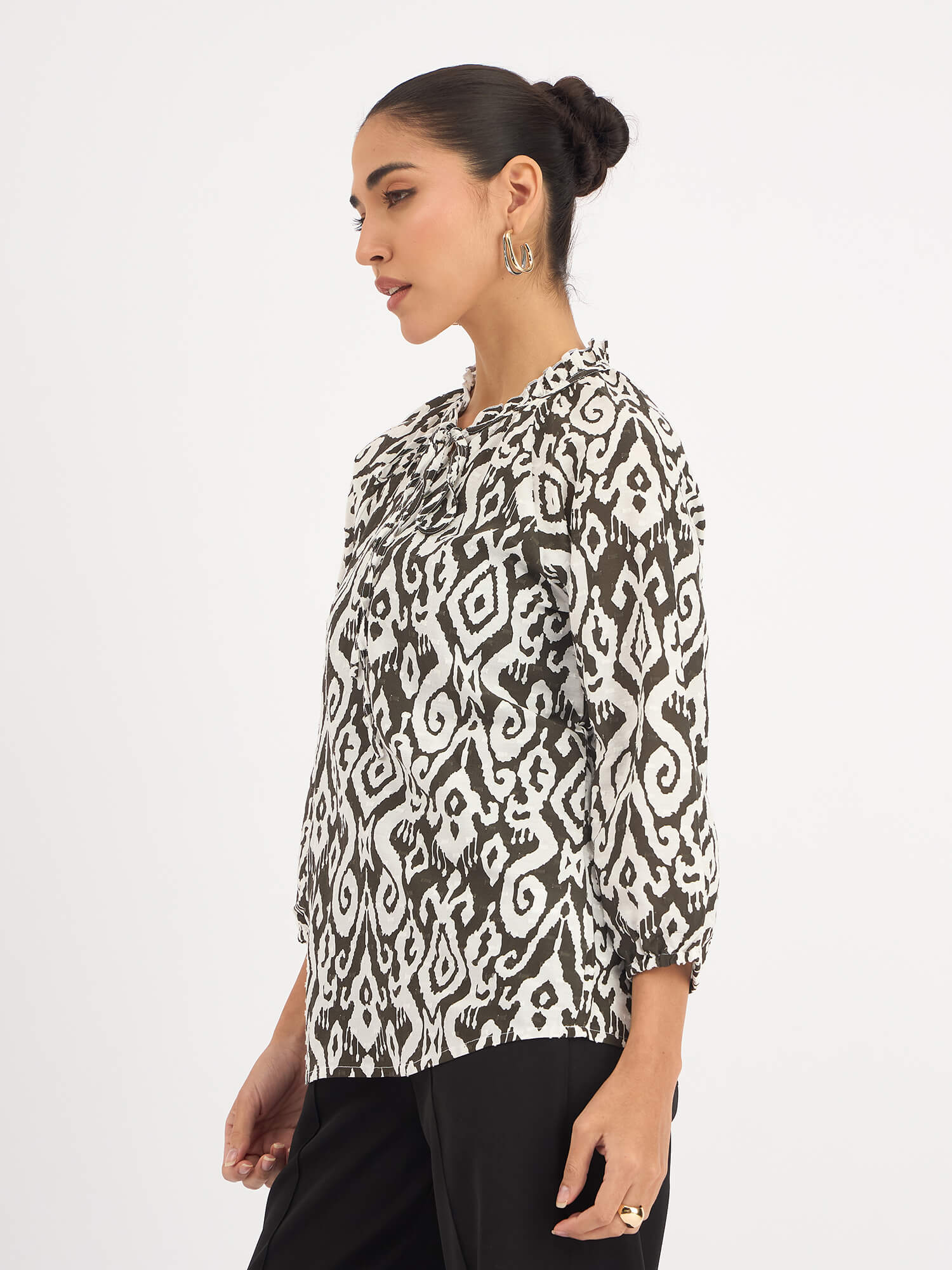 Jenna Printed Dobby Raglan Sleeve Top - Black & White