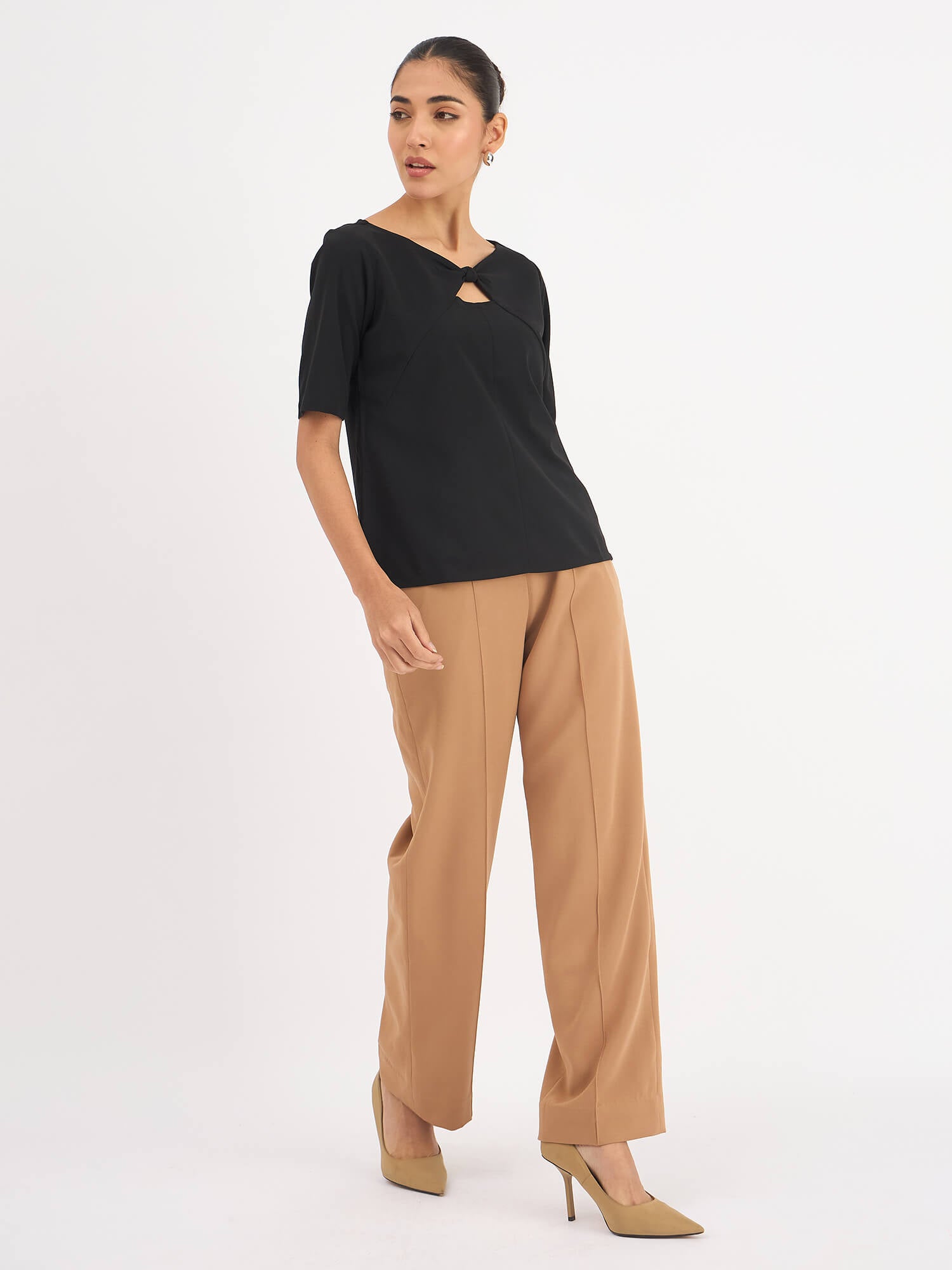 Robust Knot Detail Top - Black