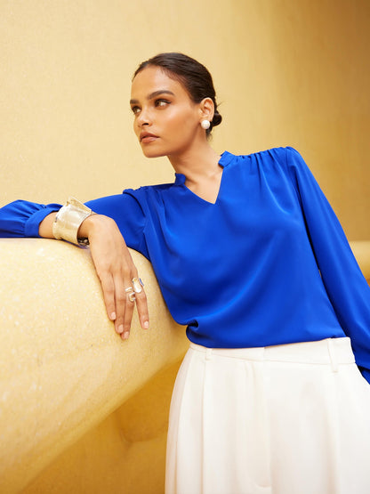 The Sapphire Skyline Look