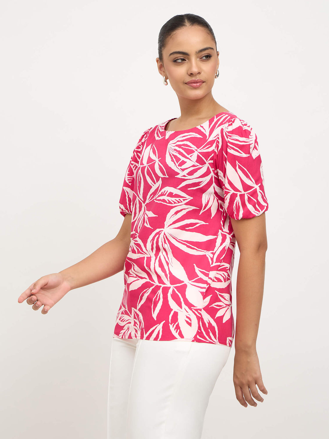 Nebula Round Neck Puff sleeve top-Pink