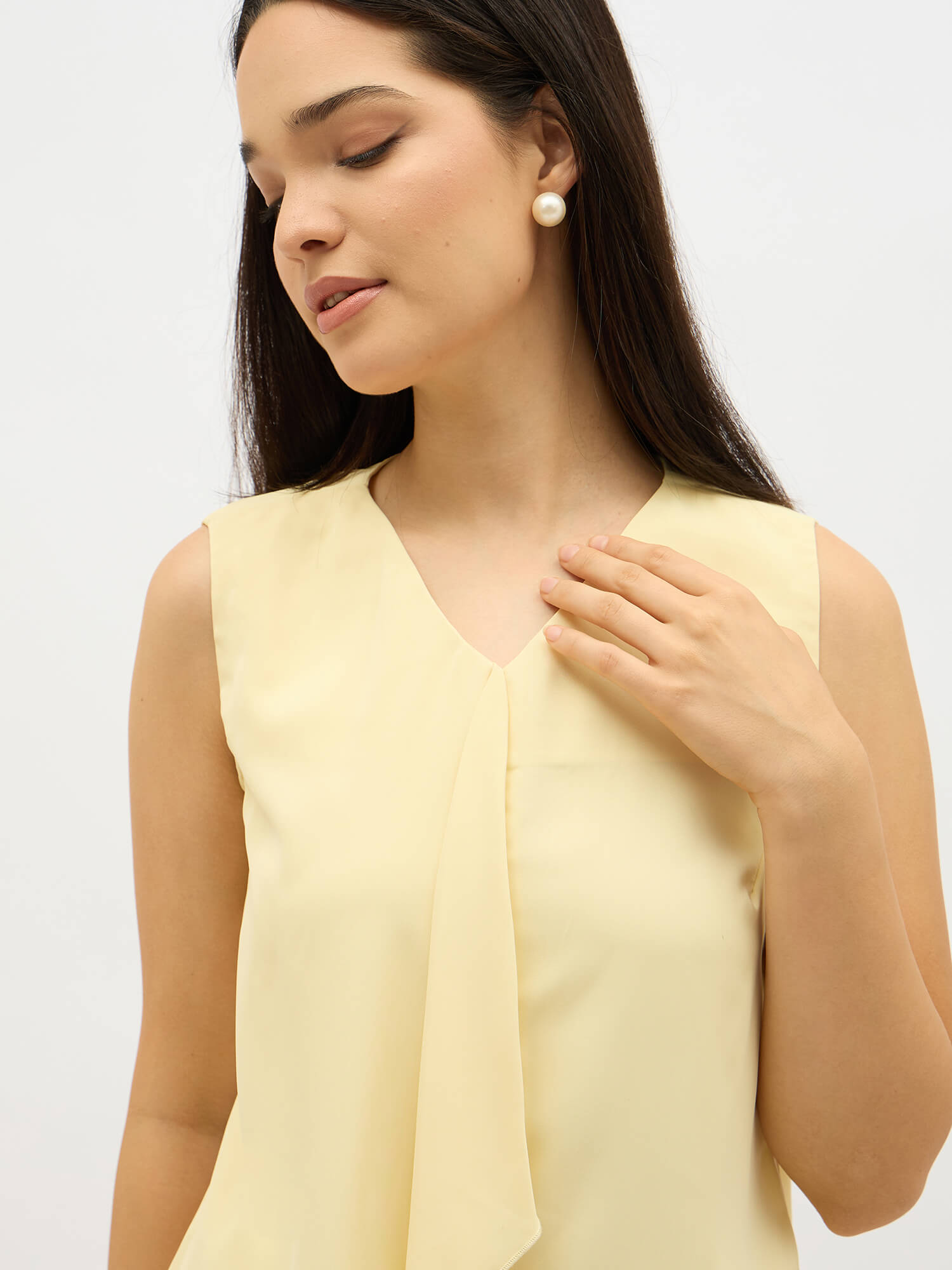 Disciplined Asymmetric front top-Butter Yellow