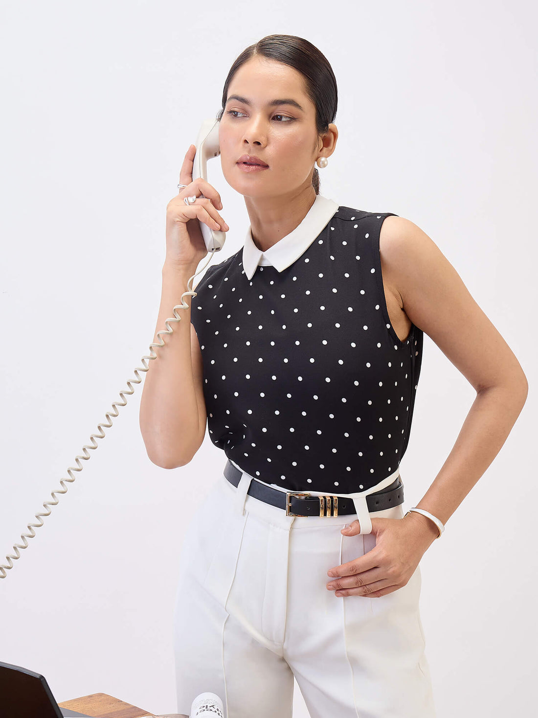 Elodie Contrast Collar Top-Black