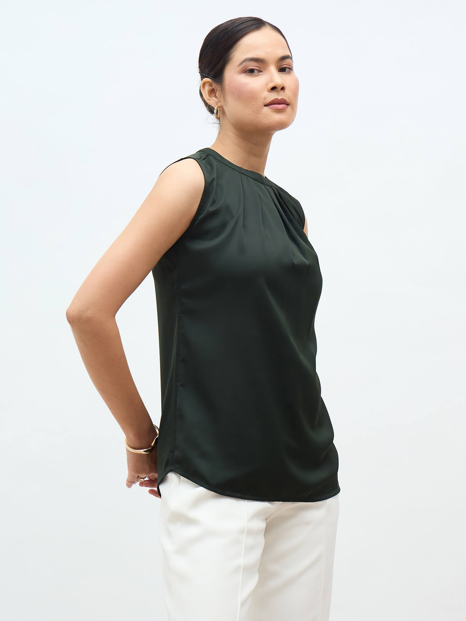 livia Front Pleat Top-olive