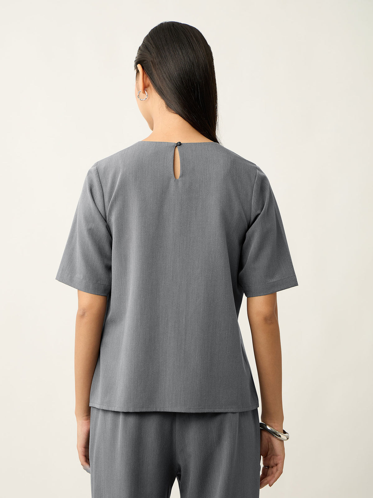Yumi Round Neck Inverted Pleat Top-Grey