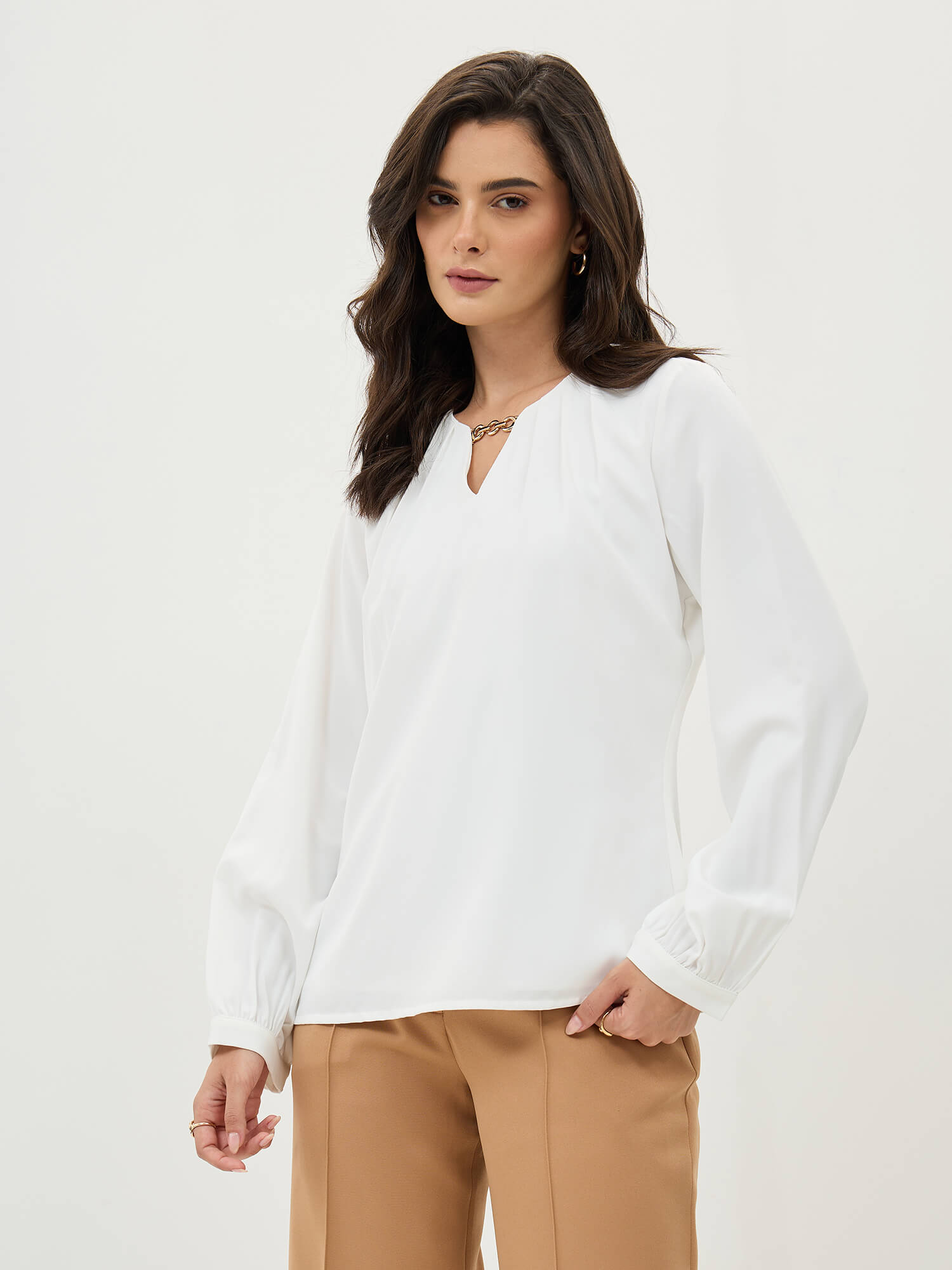 Leora Pleated Neck Detail With Chain Trim-White