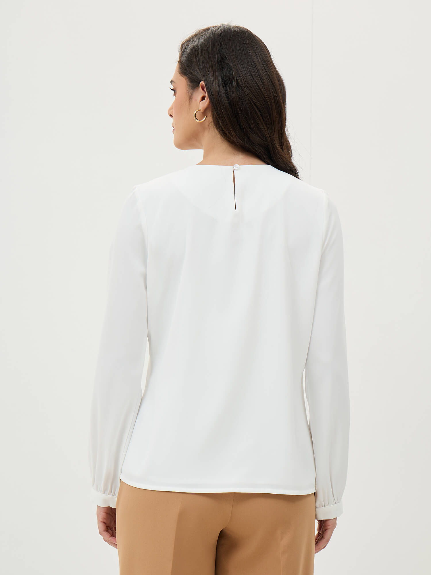 Leora Pleated Neck Detail With Chain Trim-White