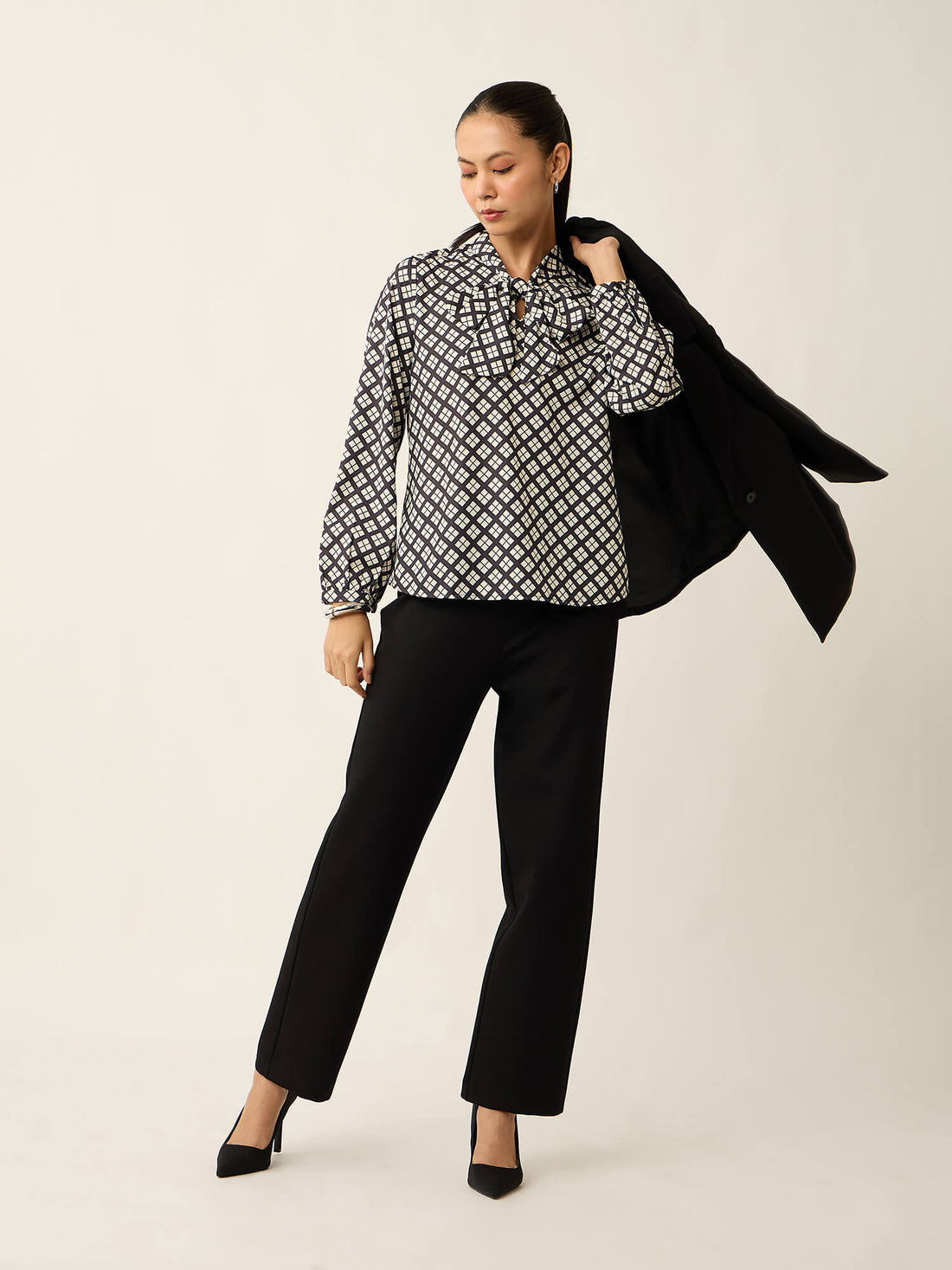 Polly-Cubical Print Neck Tie Printed Top-White