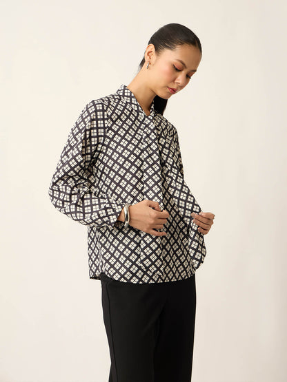 Polly-Cubical Print Neck Tie Printed Top-White