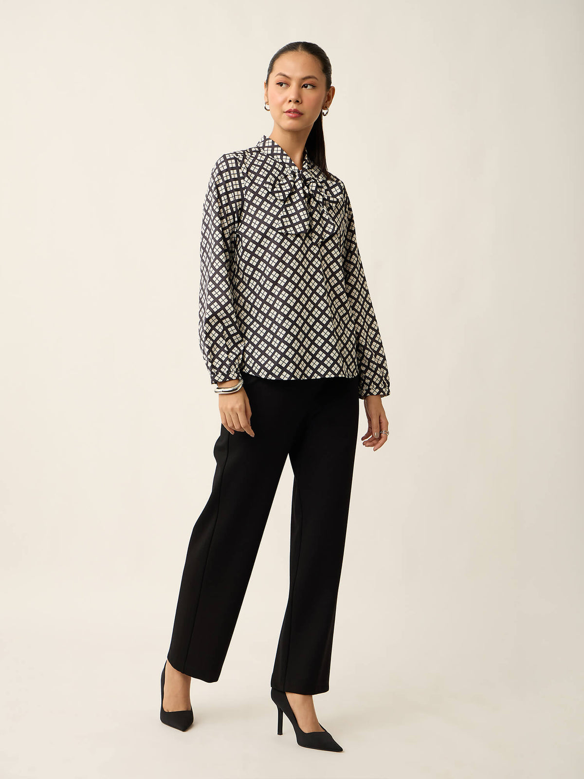 Polly-Cubical Print Neck Tie Printed Top-White