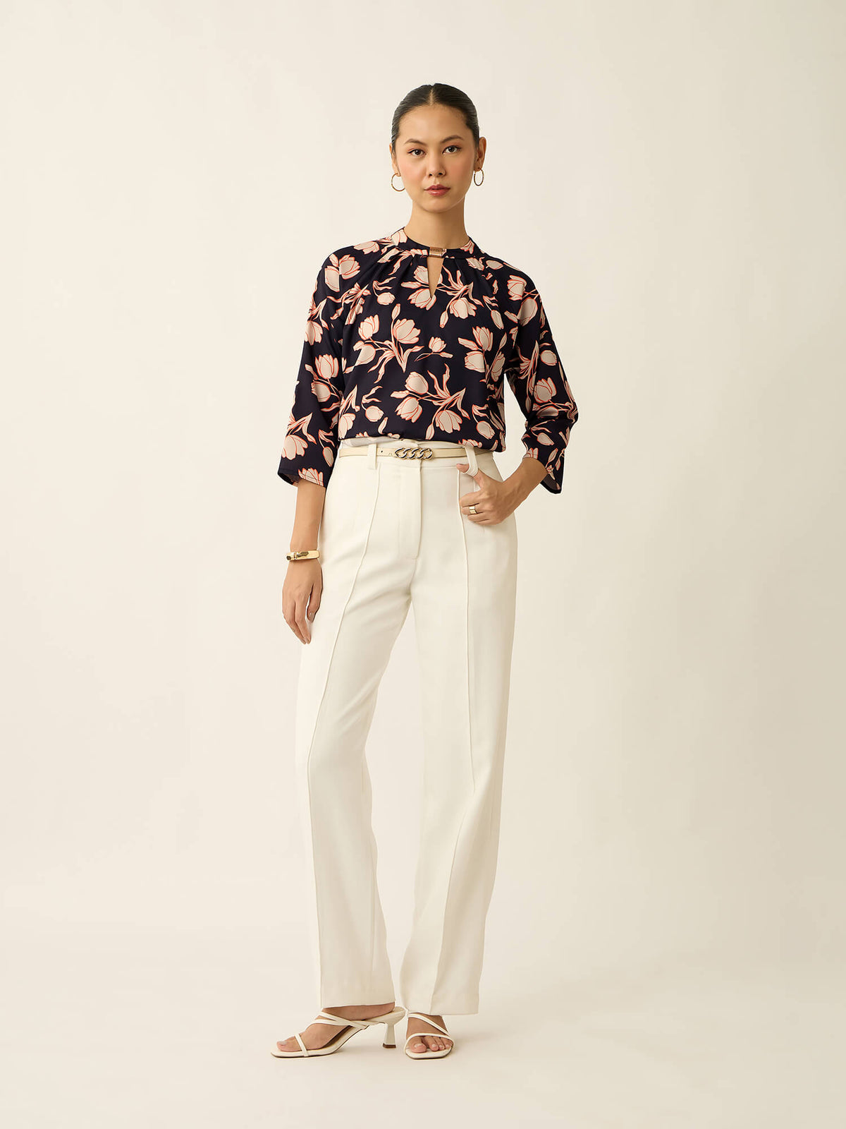 Sahara-Floral Print Trim Detail Printed Top-Black