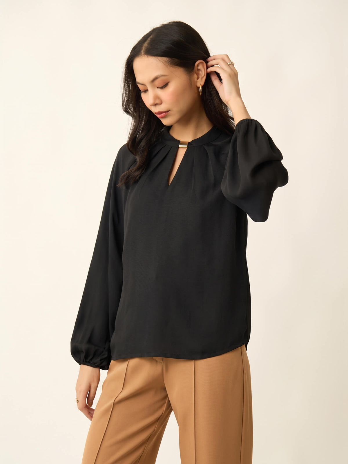 Casta Trim Detail Top-Black