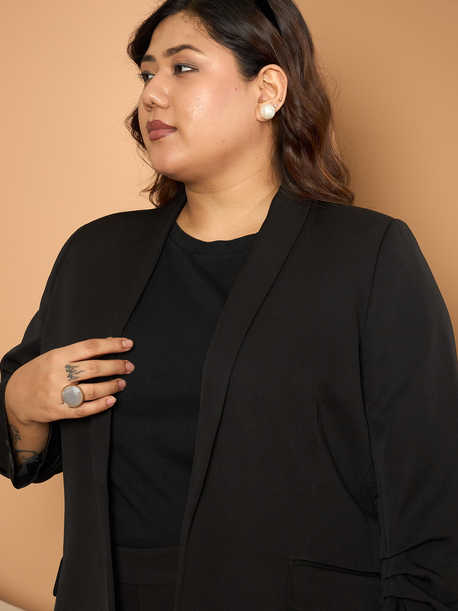 LB-Valorous Ruched Sleeve Blazer-Black