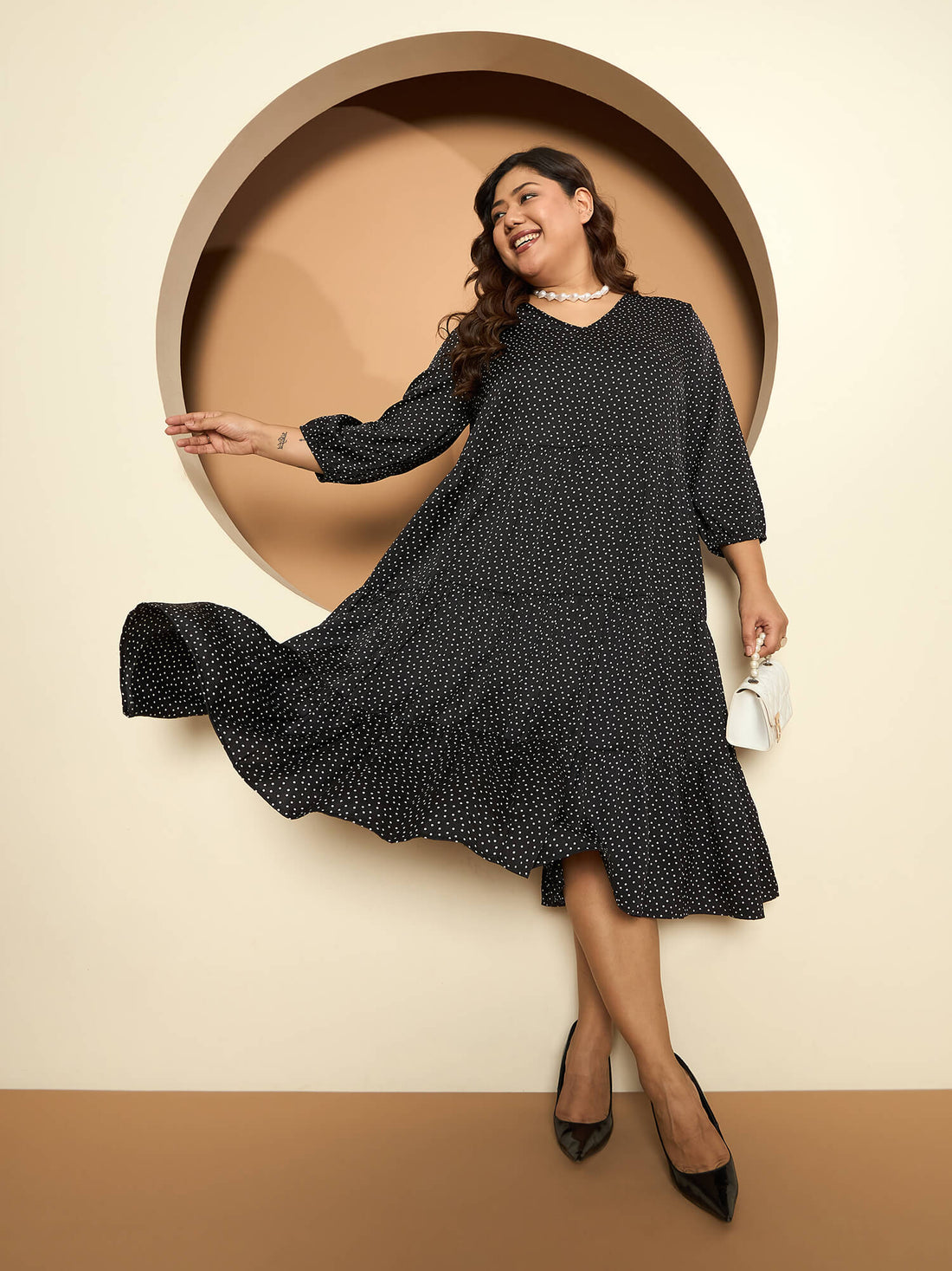 LB-Maira Elasticated Sleeve Tiered Dress-Black/White
