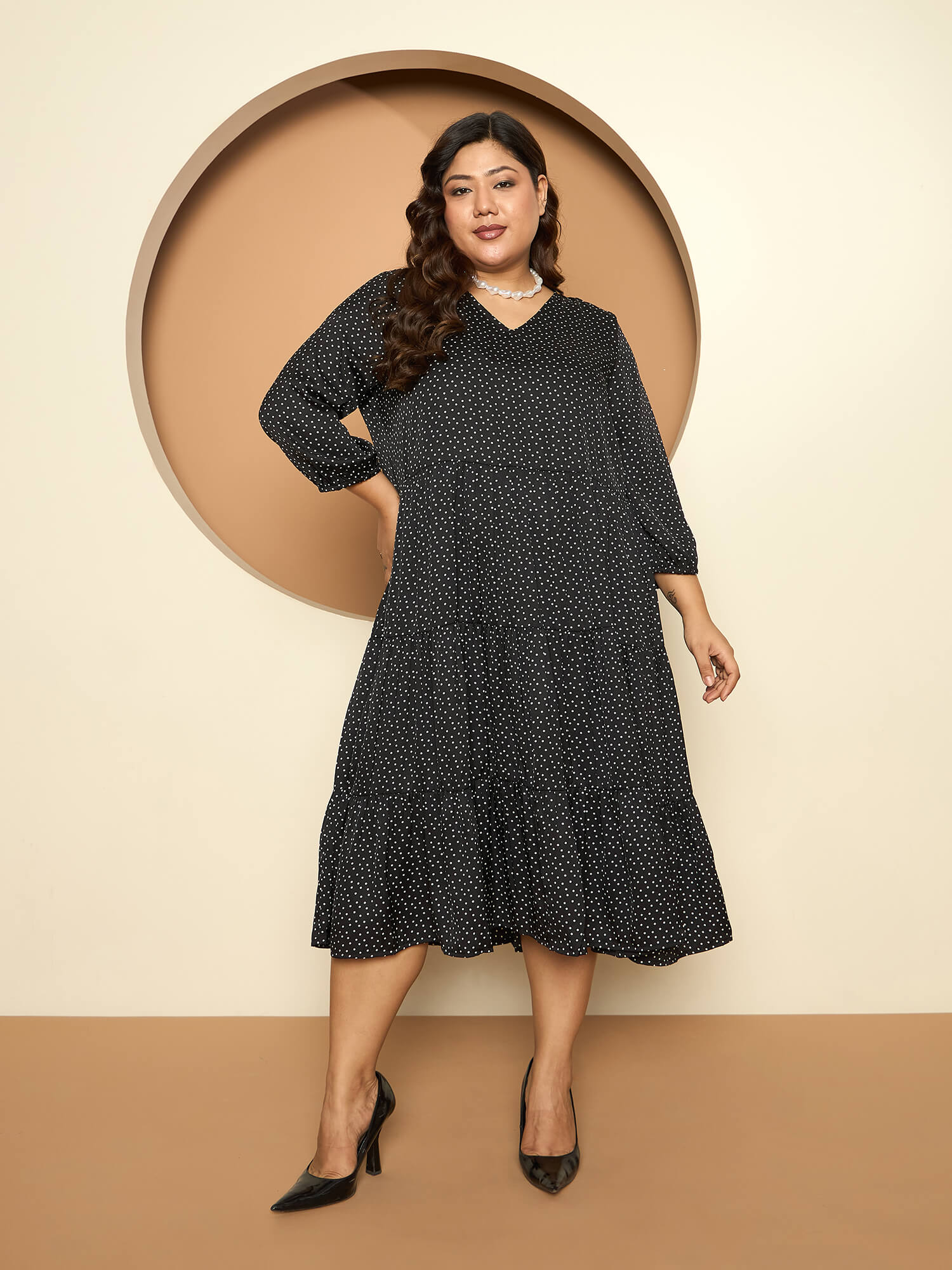 LB-Maira Elasticated Sleeve Tiered Dress-Black/White