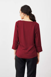 Pom Berry Contrast Piping Top - Maroon