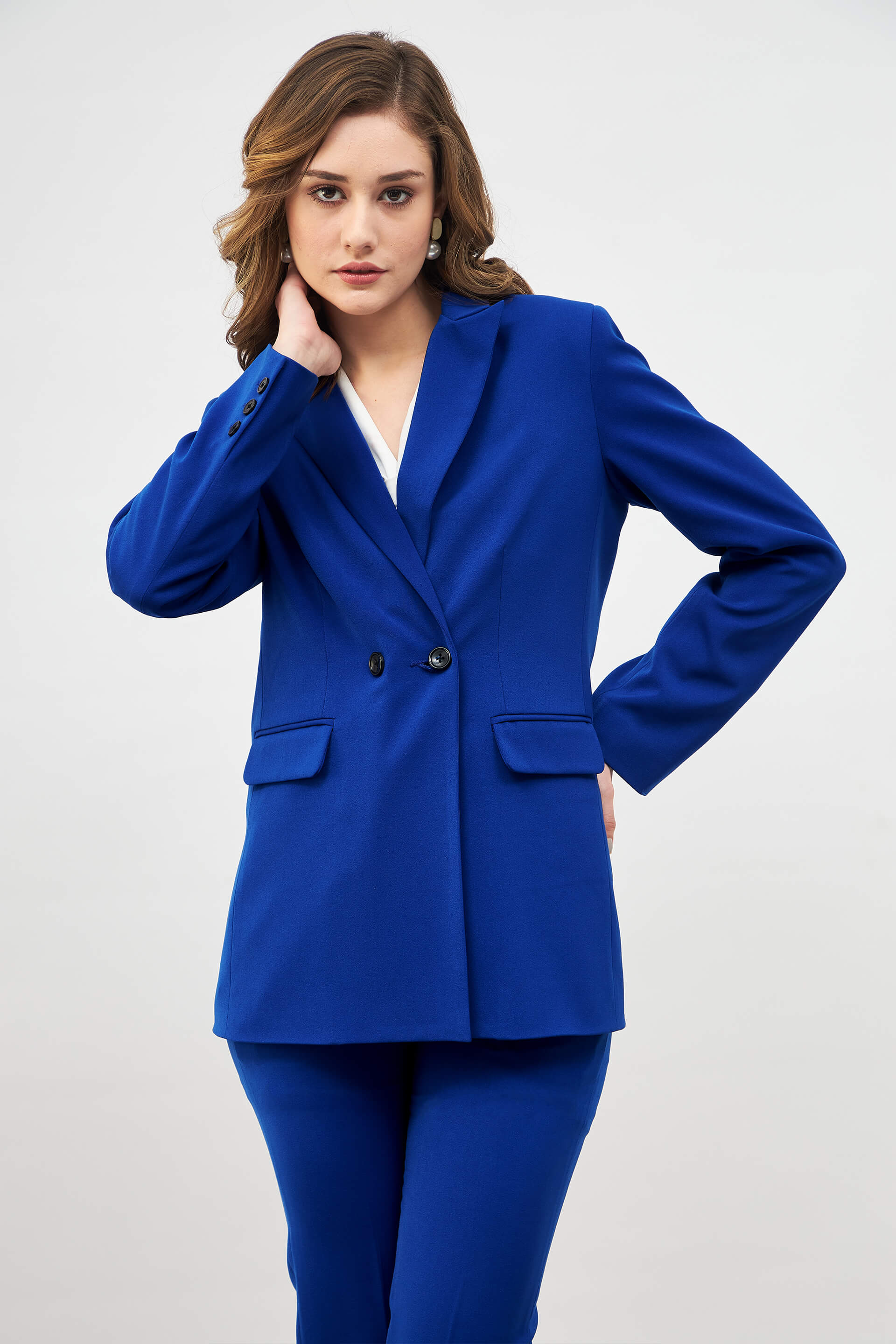 Bold Double-Breasted Blazer - Blue