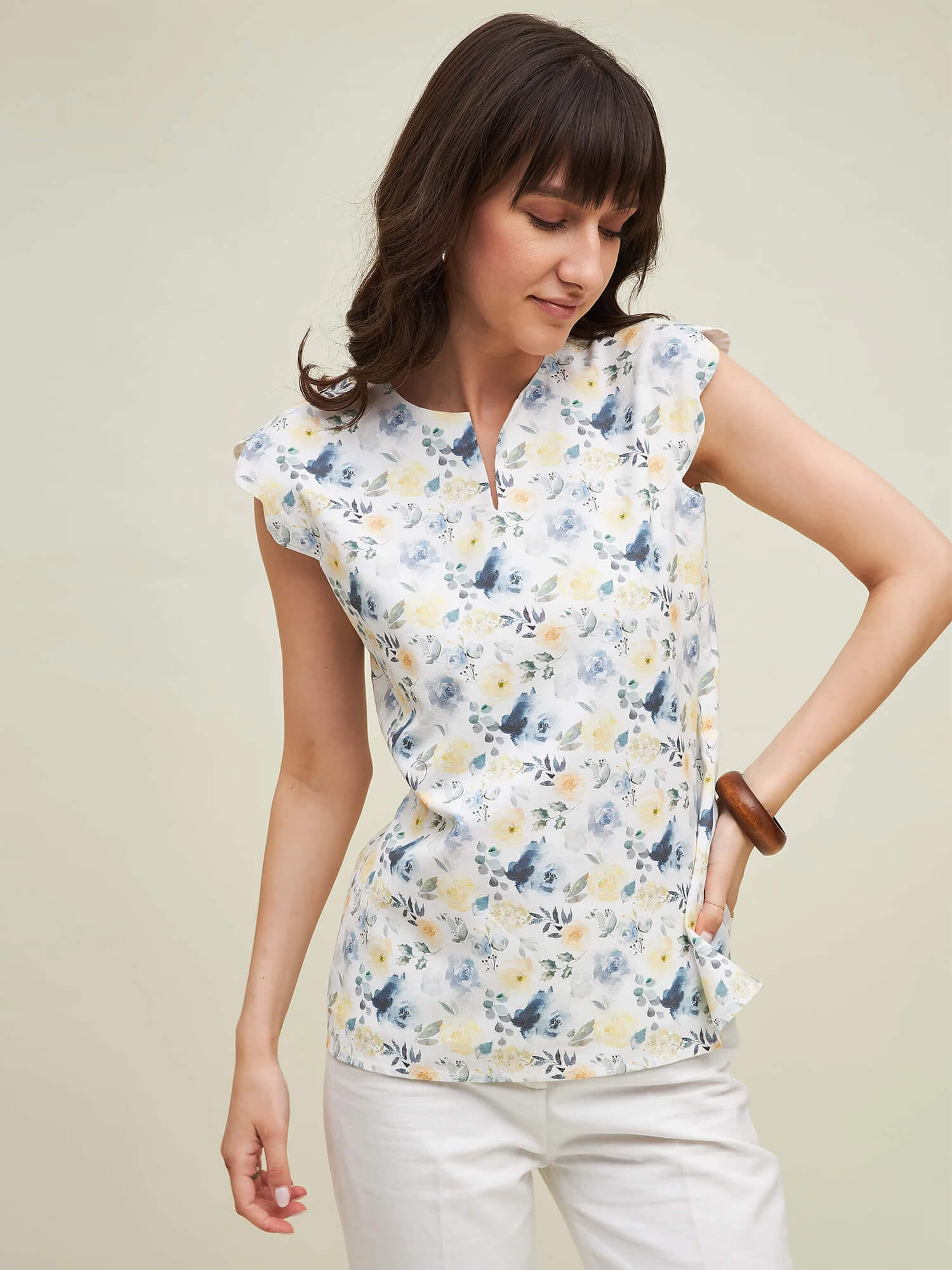 Malta Floral Scallop Sleeves Top - Multicolor